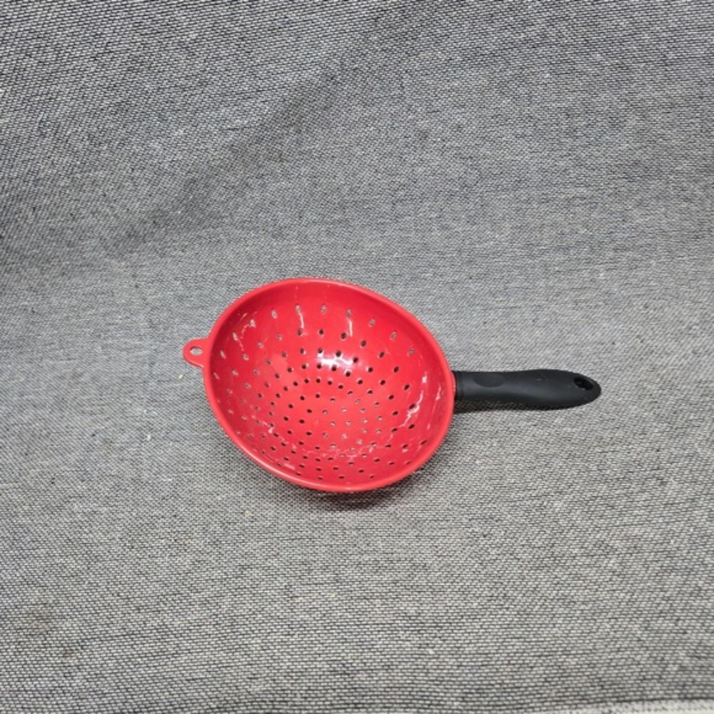 Colander Strainer Plastic Kitchen Pasta Fruit Small Red Good‎ Retro
